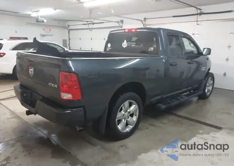 2018 Ram 1500 Express 4X4 6'4 Box z USA, uszkodzony, nr VIN 1C6RR7FG6JS308555